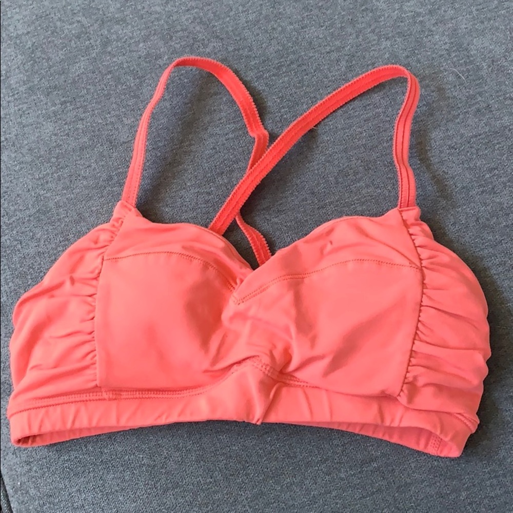 Lululemon sports bra size 4